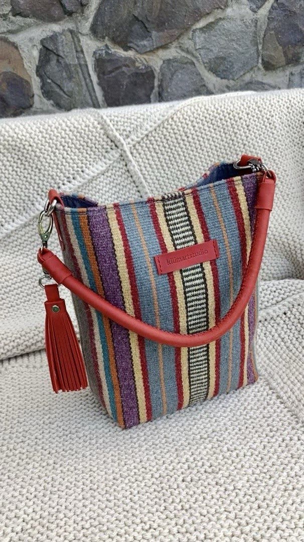 Woven one-handle bag